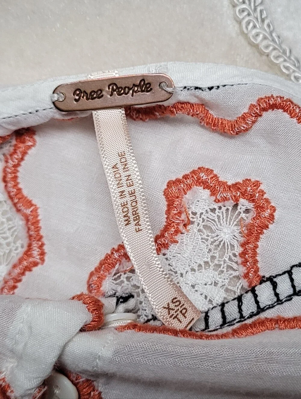 Free People White Burnt Orange Floral Flared Quarter Sleeve Blousen Top XS